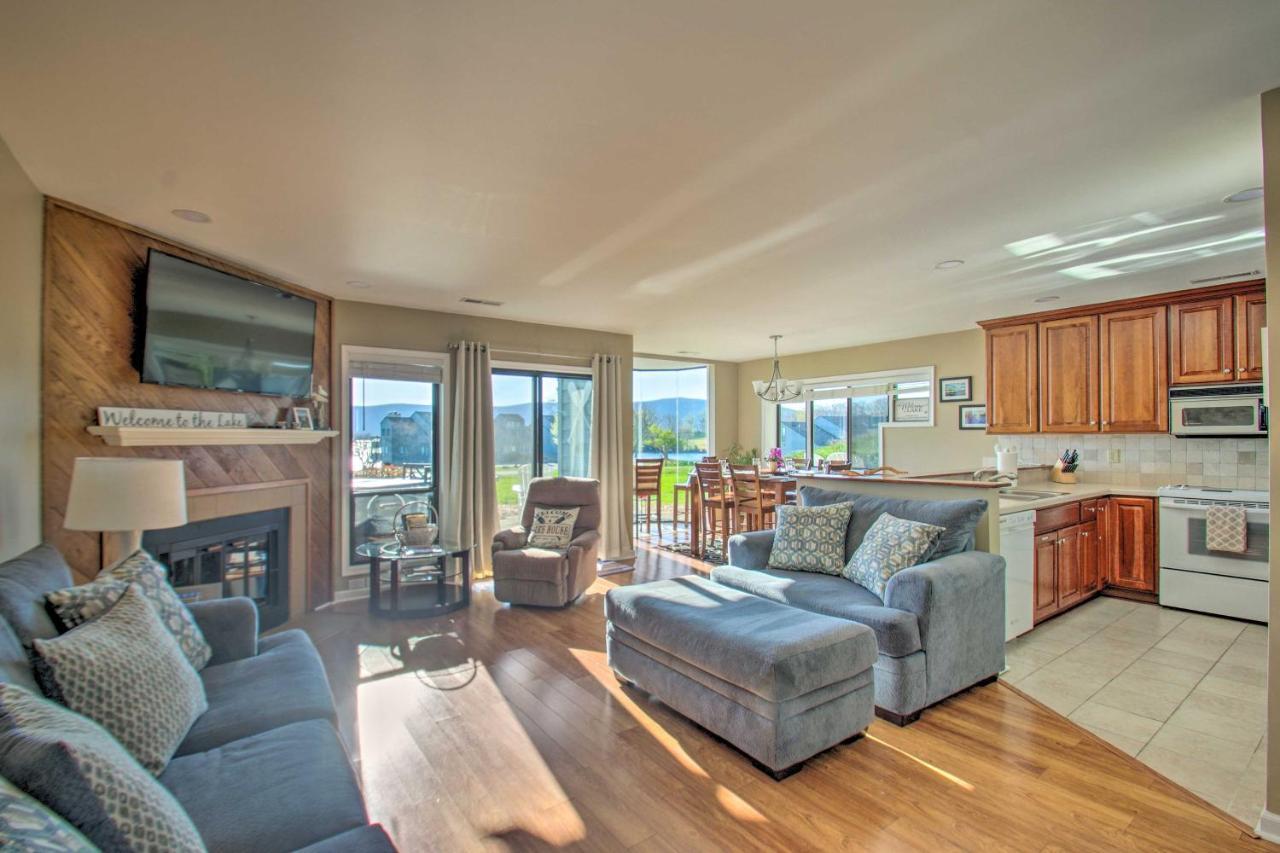 Sun-Filled Condo With Smith Mountain Lake Views Moneta 外观 照片